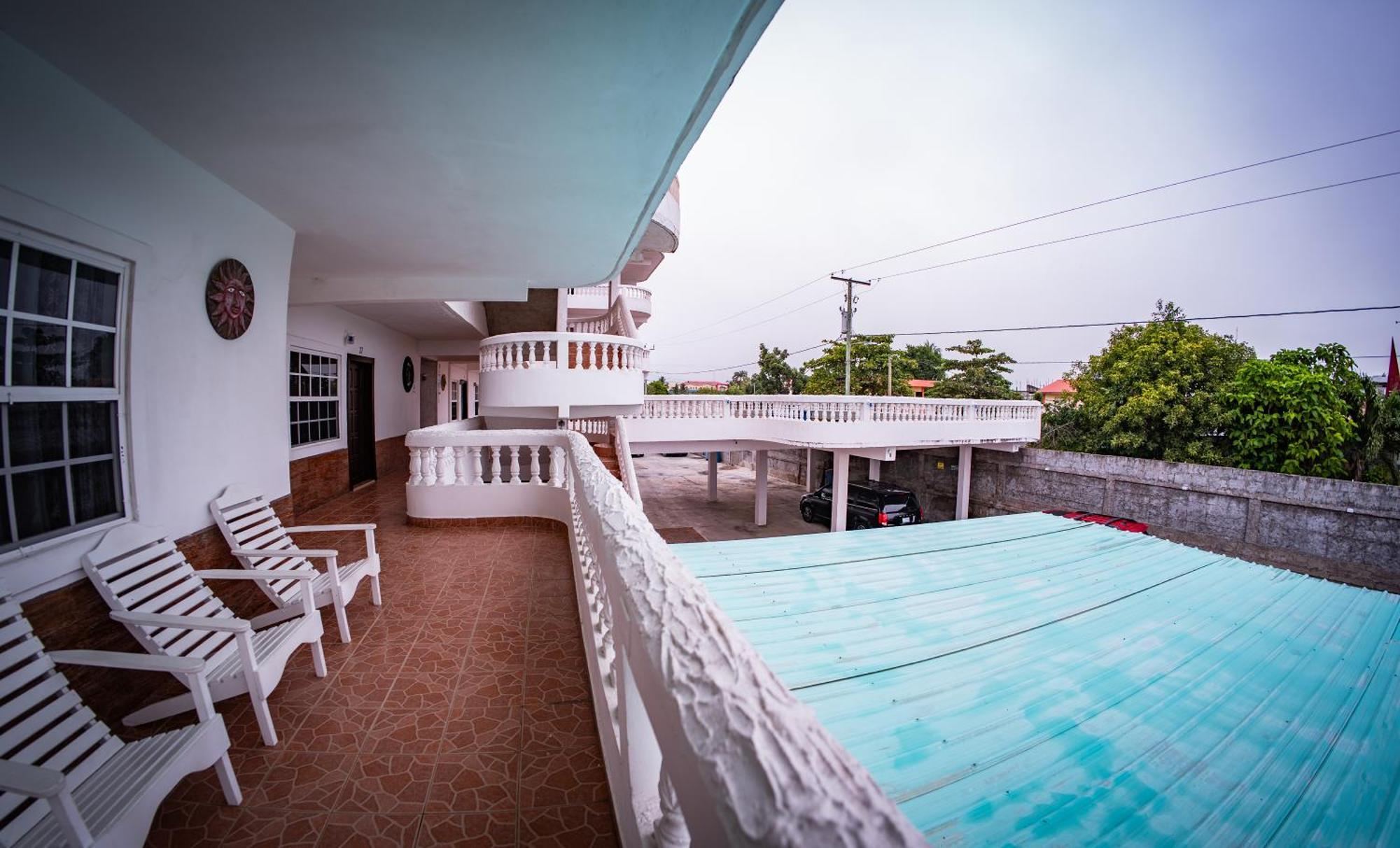Las Palmas Hotel GOLD STANDARD APPROVED Corozal Exterior foto